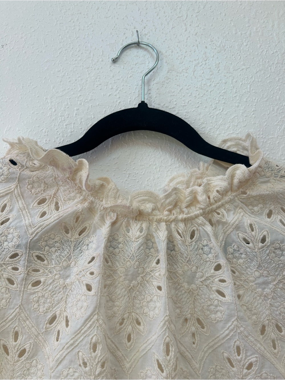 Sezane Lousiah Ecru Lace Eyelet Ruffle-Neck Blouse women’s size medium - Picture 3 of 12